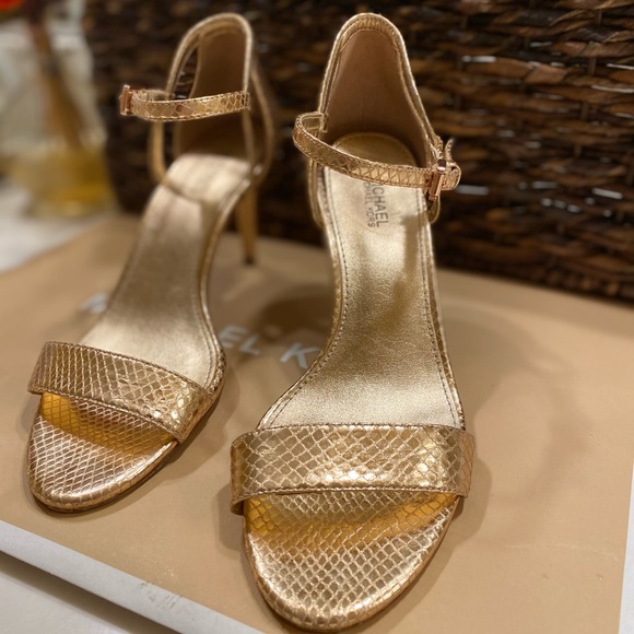 MIcheal MK sandals / heels - Picture 3 of 11